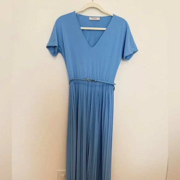 Max Mara Pleated Dress - Picture 2 of 6